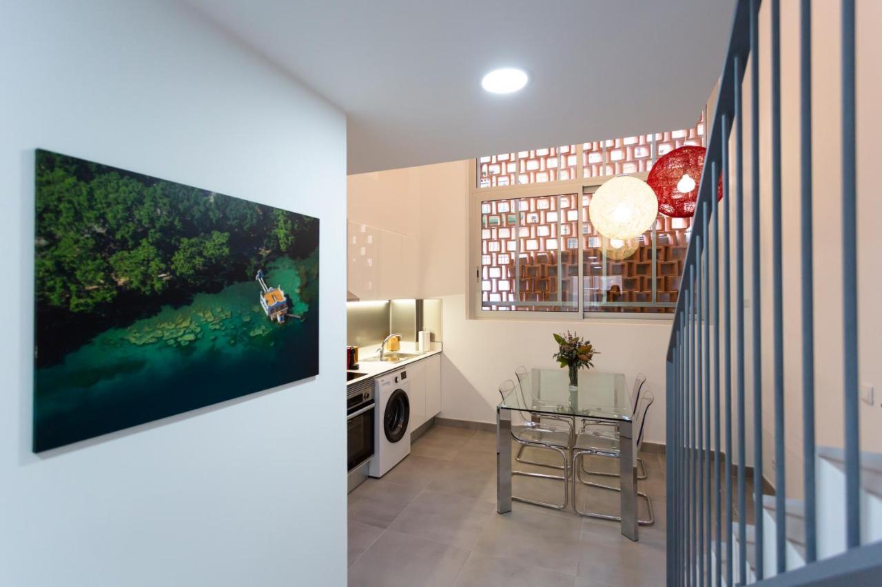 8 Lacus Duplex